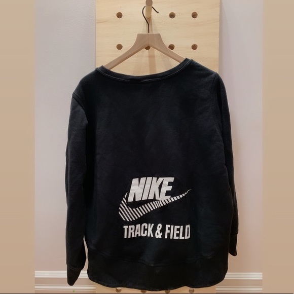 Oversized Nike Black Pullover Sweatshirt - Picture 2 of 2